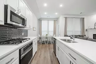 1633 Castleford Dr, Forney, TX 75126 - Photo 9