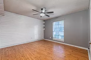 690 W Ohio St, Van, TX 75790 - Photo 17