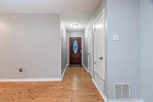 690 W Ohio St, Van, TX 75790 - Photo 5