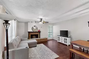 9611 Walnut St, Dallas, TX 75243 - Photo 5