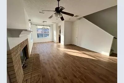 3017 Green Vista Court, Grand Prairie, TX 75052 - Photo 3