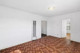 953 E Lowden St, Fort Worth, TX 76104 - Photo 5