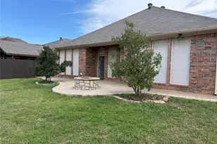 8617 Shadow Trace Dr, Fort Worth, TX 76244 - Photo 3