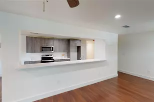 10022 Glenrio Ln, Dallas, TX 75229 - Photo 9