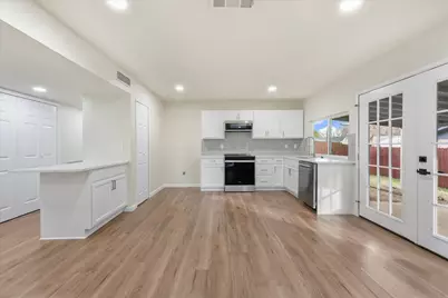 1404 Waterton Drive, Plano, TX 75023 - Photo 7