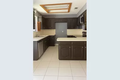 202 Modene Avenue, Waxahachie, TX 75165 - Photo 3