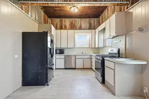 602 Cedar St, Lott, TX 76656 - Photo 19