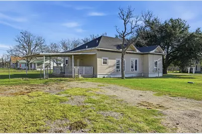 602 Cedar Street, Lott, TX 76656 - Photo 23