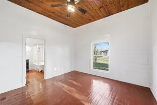 602 Cedar St, Lott, TX 76656 - Photo 5