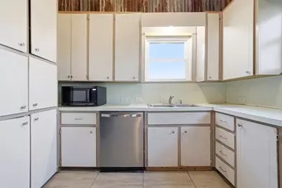 602 Cedar Street, Lott, TX 76656 - Photo 15