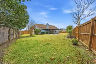 4803 Hollow Tree Ct, Arlington, TX 76018 - Photo 39