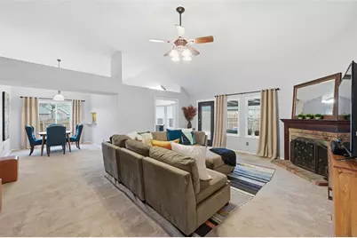 4803 Hollow Tree Court, Arlington, TX 76018 - Photo 11