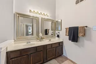 4803 Hollow Tree Ct, Arlington, TX 76018 - Photo 27