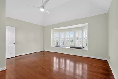 4614 Barrett Court, Sugar Land, TX 77479 - Photo 9