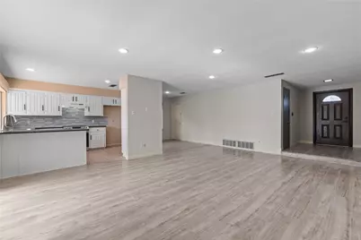 1722 Plantation Road, Garland, TX 75044 - Photo 3