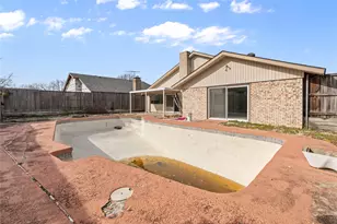 1722 Plantation Rd, Garland, TX 75044 - Photo 23