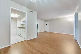 12830 Midway Rd, Dallas, TX 75244 - Photo 3