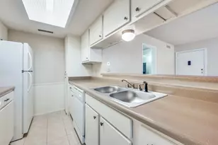 12830 Midway Rd, Dallas, TX 75244 - Photo 5