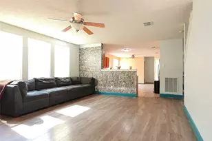 1329 Anna Lea Ln, Burleson, TX 76028 - Photo 7