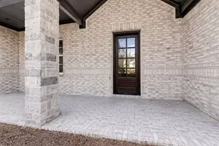 1011 Division St, Greenville, TX 75401 - Photo 5