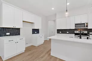 1011 Division St, Greenville, TX 75401 - Photo 5