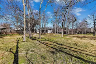 1011 Division St, Greenville, TX 75401 - Photo 9