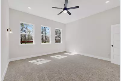 1011 Division Street, Greenville, TX 75401 - Photo 19
