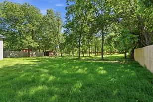 1011 Division St, Greenville, TX 75401 - Photo 33