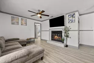 1528 Nash St, Garland, TX 75042 - Photo 3