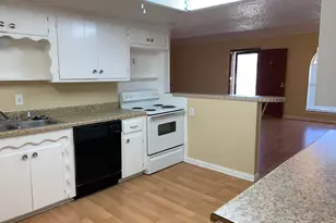 2814 Bobtown Rd, Garland, TX 75043 - Photo 7