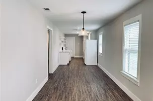 1908 S 19th St, Waco, TX 76706 - Photo 7