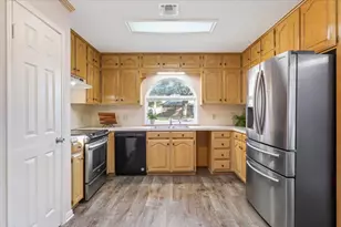 327 E Chapman Rd, Hewitt, TX 76643 - Photo 15