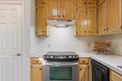 327 E Chapman Road, Hewitt, TX 76643 - Photo 17