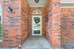 327 E Chapman Rd, Hewitt, TX 76643 - Photo 3