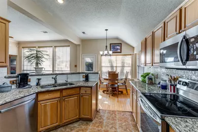 4804 Davy Crockett Trail, Fort Worth, TX 76137 - Photo 11