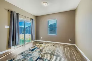 408 Gypsum Ln, Glenn Heights, TX 75154 - Photo 3