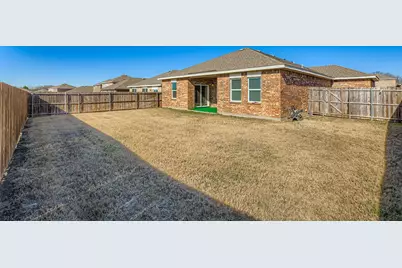 408 Gypsum Lane, Glenn Heights, TX 75154 - Photo 11