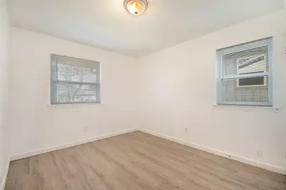 2425 Avis Street, Mesquite, TX 75149 - Photo 15