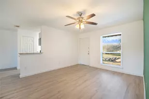 2425 Avis St, Mesquite, TX 75149 - Photo 5