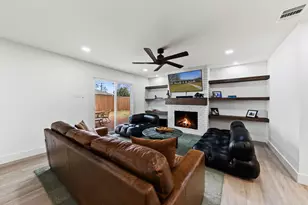 8426 Bocowood Dr, Dallas, TX 75228 - Photo 11