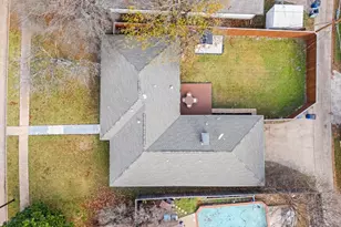 8426 Bocowood Dr, Dallas, TX 75228 - Photo 35