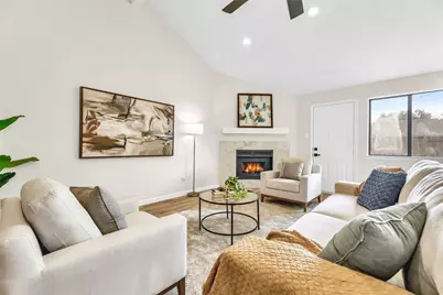 2433 McKensie Lane, Grand Prairie, TX 75052 - Photo 9