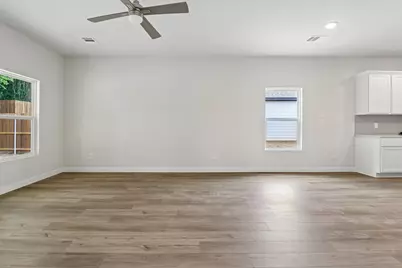 359 Declan Street, Springtown, TX 76082 - Photo 7