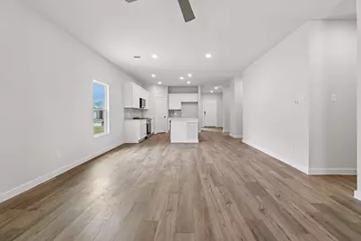 359 Declan Street, Springtown, TX 76082 - Photo 5