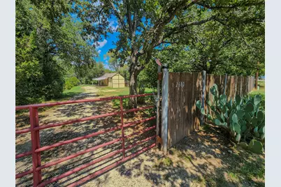 2600 Pecan Valley Drive, Granbury, TX 76048 - Photo 21