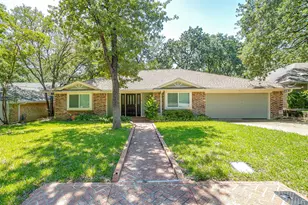 5704 Firewood Dr, Arlington, TX 76016 - Photo 1