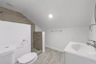 504 E Robert St, Fort Worth, TX 76104 - Photo 15