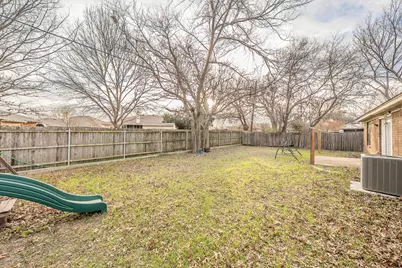 4004 Cypress Springs Drive, Arlington, TX 76001 - Photo 33