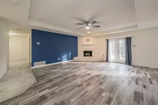 4004 Cypress Springs Dr, Arlington, TX 76001 - Photo 5