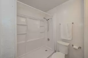 4004 Cypress Springs Dr, Arlington, TX 76001 - Photo 29